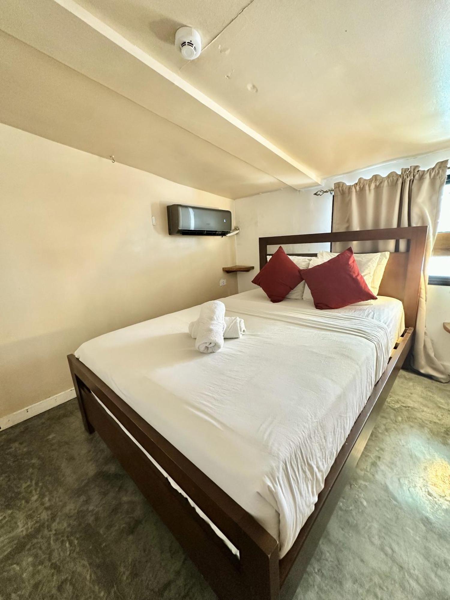 Socialtel Bocas Del Toro Hotel Exterior photo