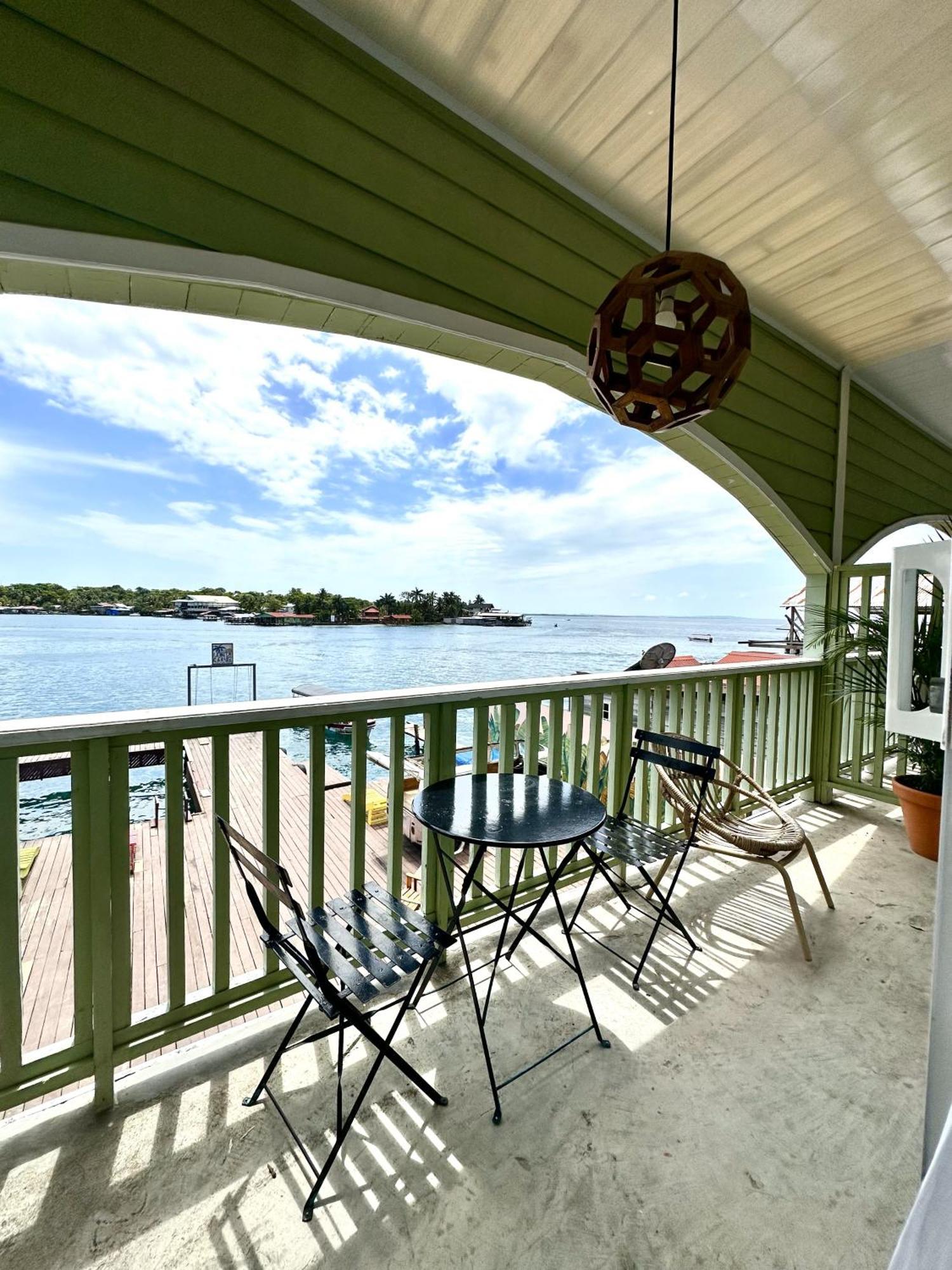 Socialtel Bocas Del Toro Hotel Exterior photo